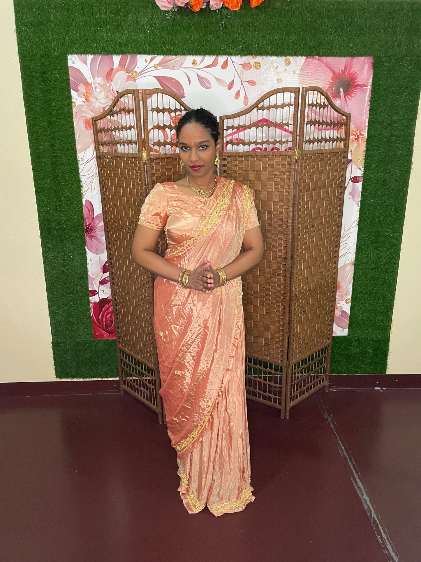 Salmon Sari & Choli - M