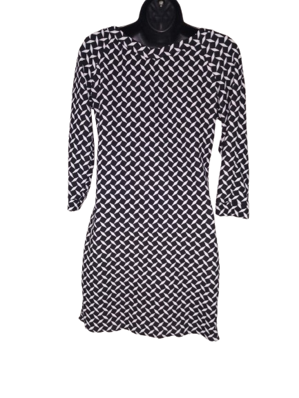Black & White Geometric Print 3/4 Sleeve Dress - M