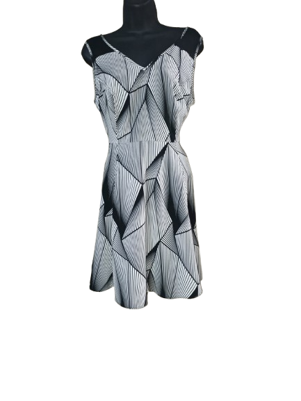 Black & White Geometric Print Sleeveless Dress - L (12P)
