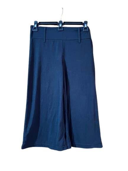 Black Knee Length Pants -M