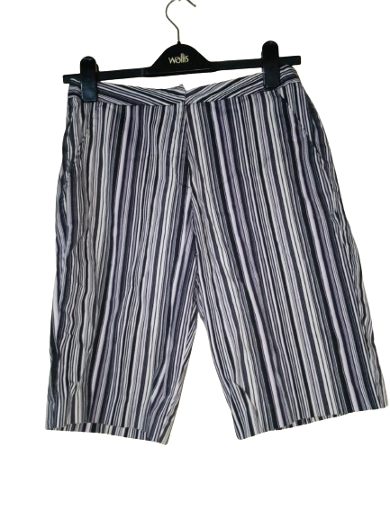Purple, Black &amp; White L.B.H 3/4 Pants - S